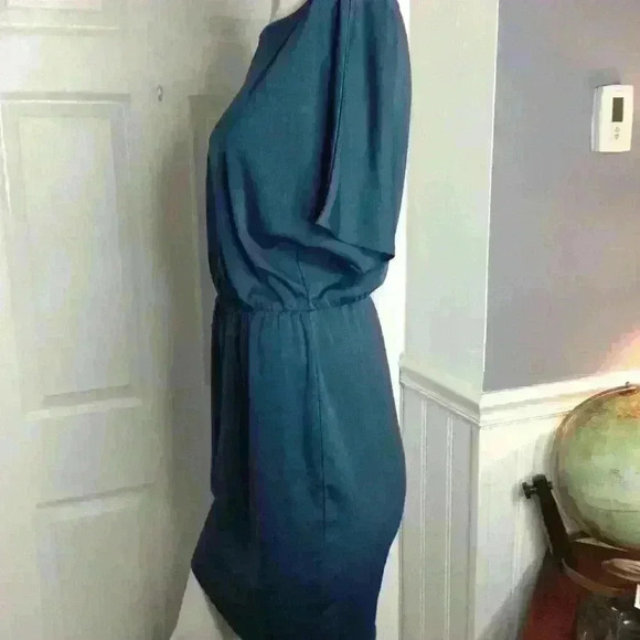 SHEIN Deep Blue/Green shift dress; Easy Care, cute, Hi-Low in Poly/Spandex blend - Picture 2 of 4